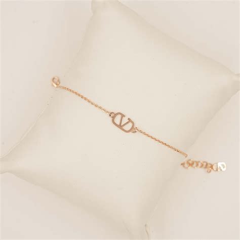 Elegance Emblem Bracelet 1.9 Grams, 18KT Gold – Doodles by Purvi