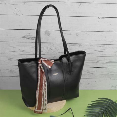 Buy Mochi Women Black Tote Bag Online | SKU: 66-208-11-10 – Mochi Shoes