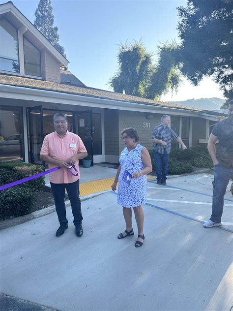 Ribbon-cutting at Diablo Valley Animal Hospital - Danville Area Chamber ...