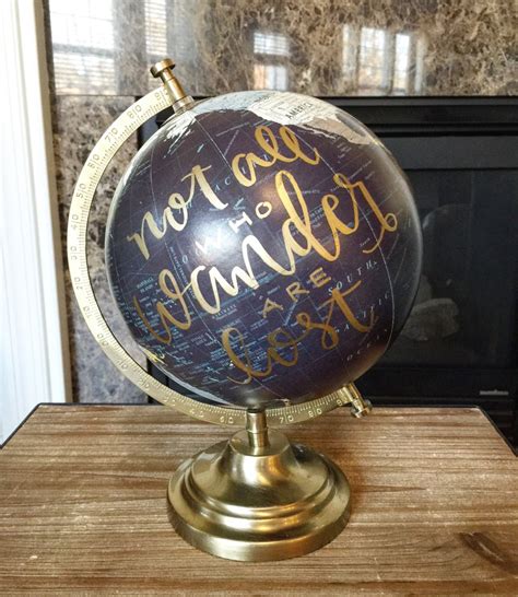 Painted Globe 的图像结果