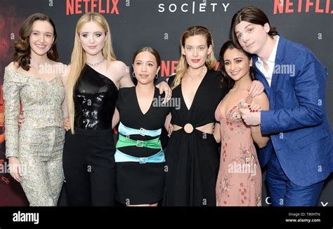 The Society Netflix Cast 的图像结果