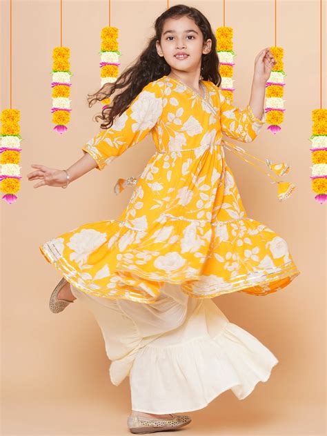 Shop Bitiya by Bhama Girls Yellow Floral Printed Angrakha Gotta Patti ...