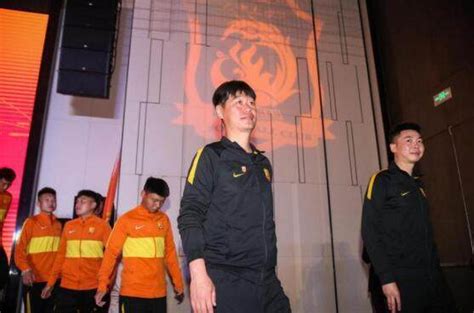 李霄鹏任中国男足主教练 至少执教国足到2023年亚洲杯结束-四得网