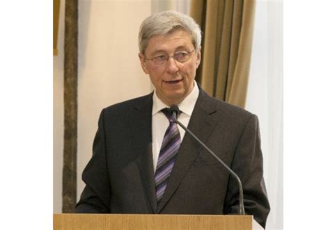 Prof. Dr. phil. Dr. h.c. REINHARD OLT ein 70er - UnserTirol24