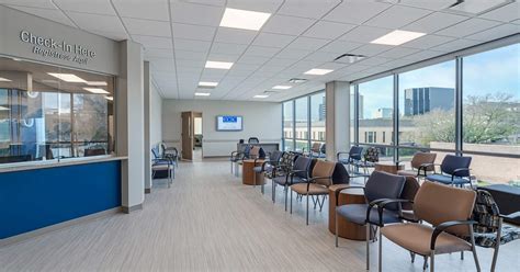 Local Community Services 的图像结果