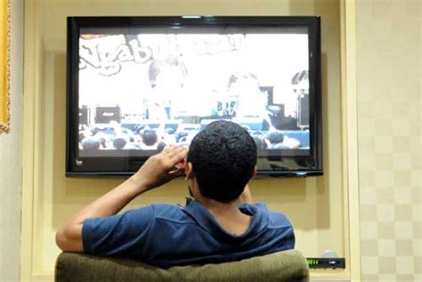 Dampak Negatif Terlalu Lama Menonton Televisi