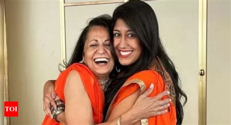 Indian-American woman sues flight school over fatal Long Island crash ...