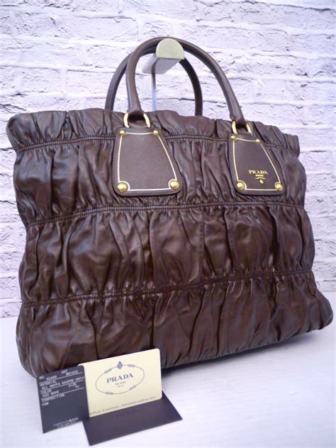 PRADA プラダ BN1232 GAUFRE ギャザーデザイン サフィアーノxナッパレザー ショッピング トート バッグ 茶 使い勝手の良い ...
