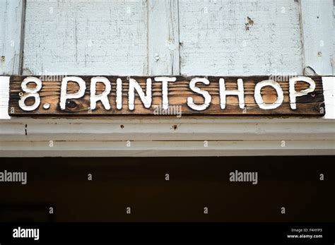 Print Shop Sign 的图像结果