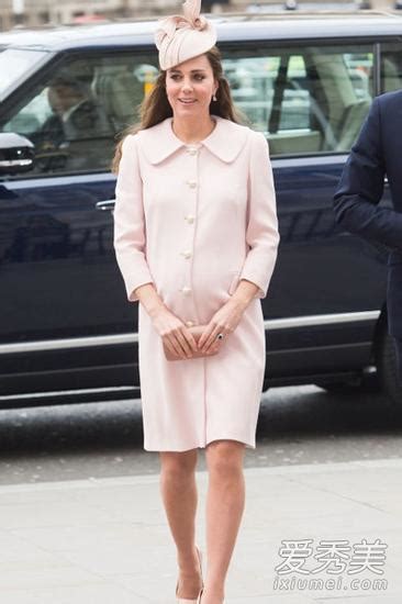 政坛时尚 凯特王妃的那些件彩色外套裙装|凯特王妃|裙装|外套_新浪时尚_新浪网