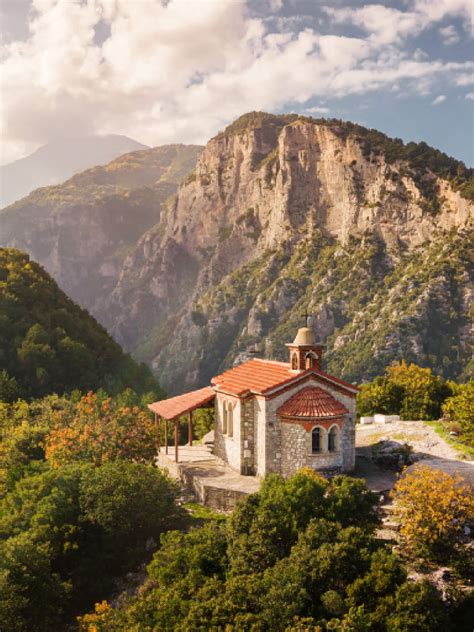 Greek Mountains - VHS Go Beyond