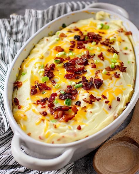 Instant Pot Loaded Garlic Mashed Potatoes