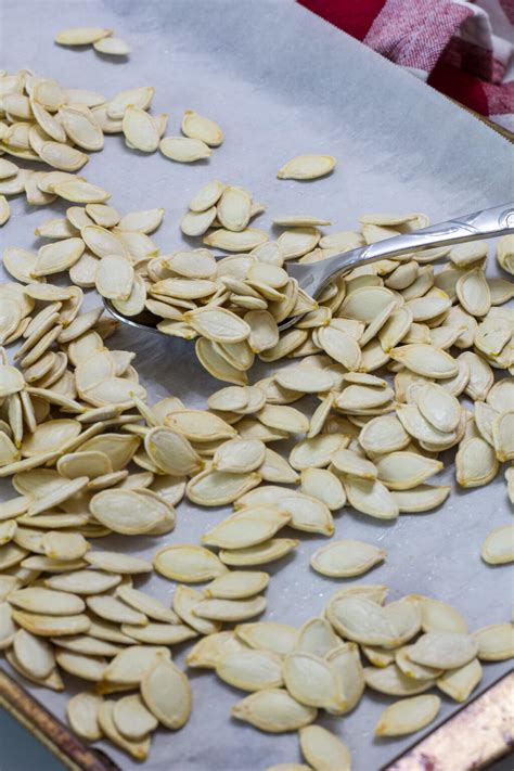 Air Fryer Pumpkin Seeds (+ oven option) - Mindy's Cooking Obsession