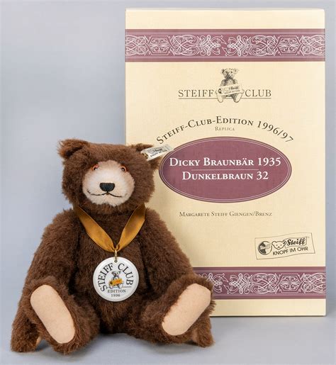 Lot Detail - Steiff Club Dicky Brown Bear 1935 / 1996/97 LE Replica. Num...