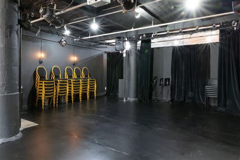DUMBO Black Box Theatre with Bar, Brooklyn, NY | Event | Peerspace