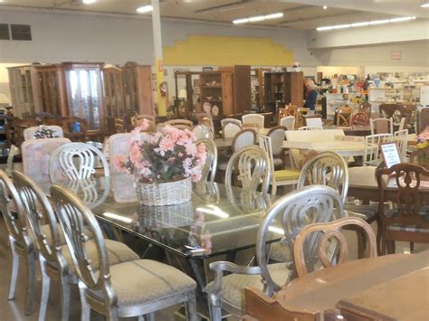 Our Shop – Lutheran Thrift Shop