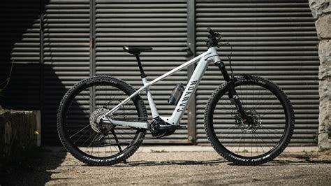 Canyon boosts its ON e-MTB range with the all-new Strive, Torque and ...