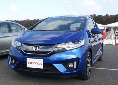 2015 Honda Fit Hybrid: Forbidden Fruit Drive Report