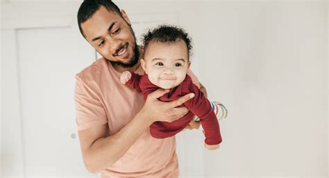 Your 7-month-old baby's growth and development | BabyCenter