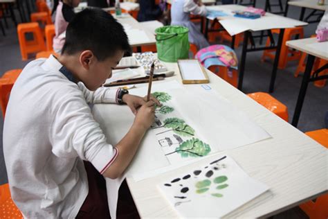 江阴教育网 － 我市举行中小学生现场绘画比赛