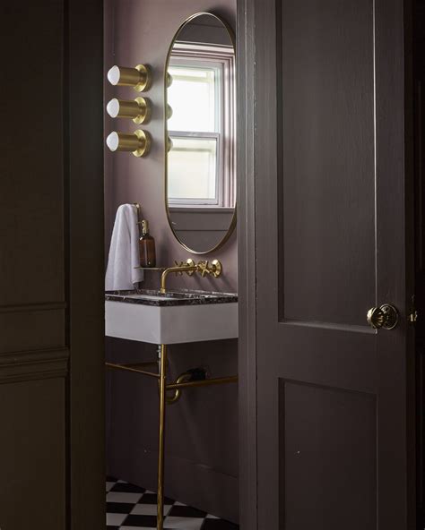 Autumn Hachey: Hotel Julie Black & White Checkered Bathroom Floor ...