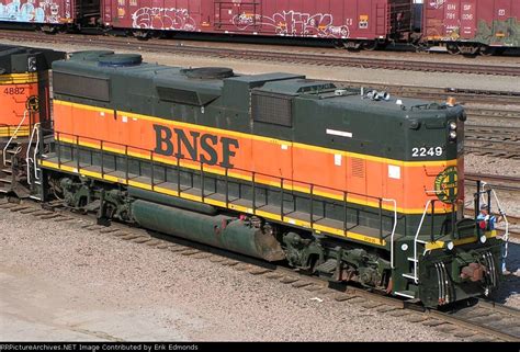 BNSF 2249