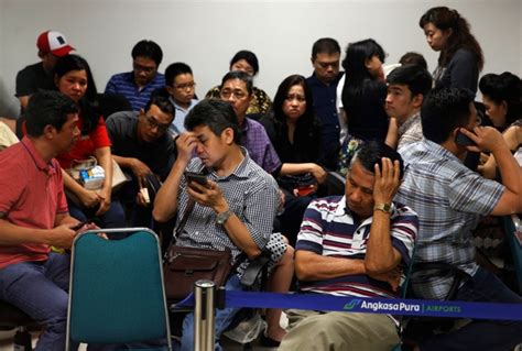 AirAsia Flight QZ8501: Search Operations On, 7 Bodies Recovered [PHOTOS ...