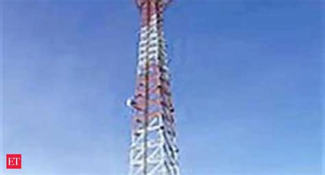 Hardline Maoists torch 5 towers of telecom company in Nepal - The ...