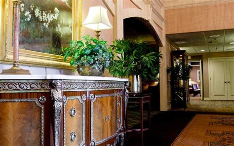 Funeral Home in Sterling Heights, Michigan | Wujek Calcaterra & Sons