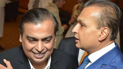 முகேஷ் தினமும் நன்கொடை கொடுப்பதில் பாதி கூட அனில் அம்பானி-யிடம் இல்லை ...