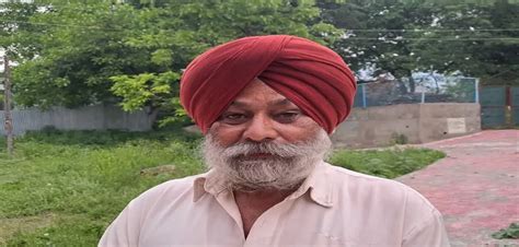 Kashmir: Sikh villager give his land for pathway to Muslim graveyard