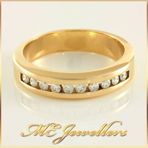 Ladies 14K Yellow Gold Diamond Wedding Band | ME Jewellers