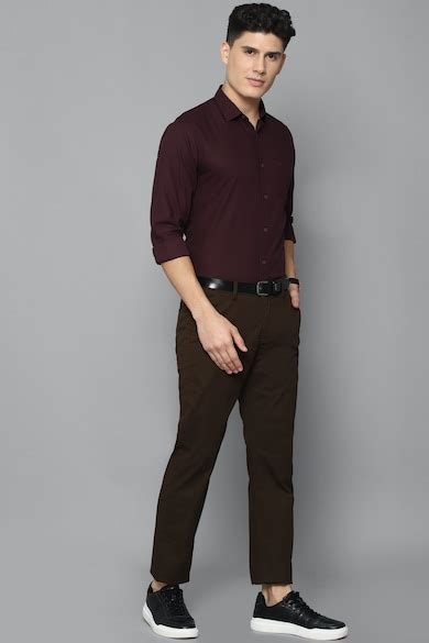 Buy Men Maroon Regular Fit Solid Full Sleeves Casual Shirt Online ...