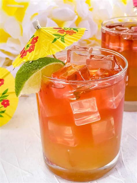 13 Foolproof Malibu Rum Cocktails to Make Your Summer Sizzle - Cupcakes ...