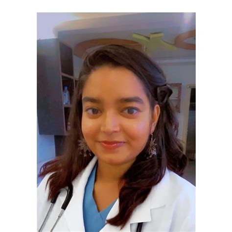 Nikita - Biology teacher - ₹250/h