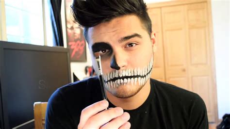 Easy Skull Makeup Tutorial for Men: Transform into a Spooky Halloween ...