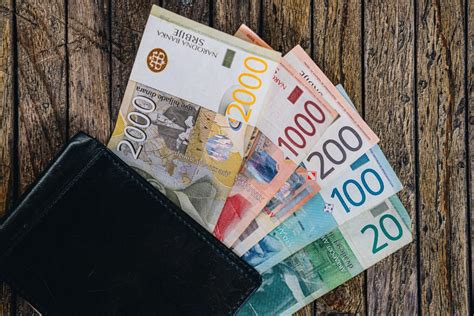 免费照片： 塞尔维亚, 纸币, 钱, 塞尔维亚第纳尔, 现金, 购物, 钱包, 财务, 货币, 纸张