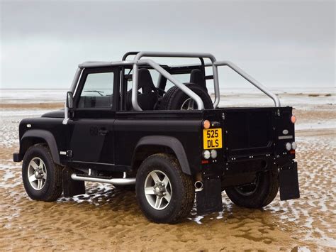 2008 Land Rover Defender Press Photo - England | The old but… | Flickr