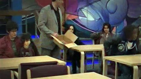 Victorious The Breakfast Bunch Victoria Justice / Elizabeth Gillies