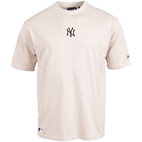 New York Yankees T-Shirt von New Era in beige – NY Logo