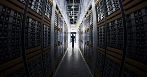 Twitter, Reddit among several websites down after DDoS attack on major ...
