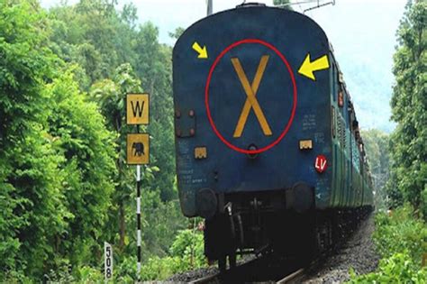 Indian Railways: ರೈಲಿನ ಹಿಂದೆ X ಅಂತ ಸಿಂಬಲ್ ಯಾಕೆ ಇರುತ್ತೆ? ಇಂಟ್ರೆಸ್ಟಿಂಗ್ ...