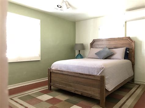 Cozy Bedroom with Air Bed and Breakfast