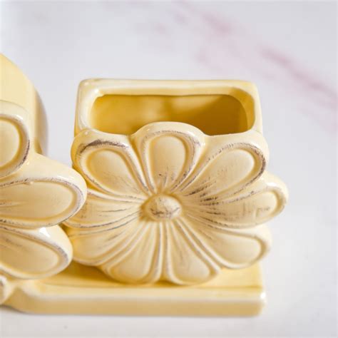 Spring Flower Liquid Dispenser With Holder Yellow Online - Premium ...