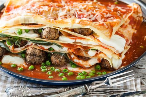 Traditional Neapolitan Lasagne   FreshMAG