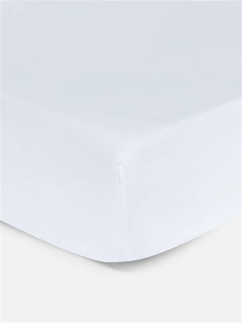 White 300 Thread Count King Size Fitted Sheet | Primark