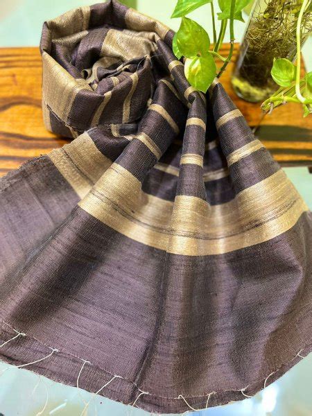 Elegant Pure Silk Stole for Classic Style