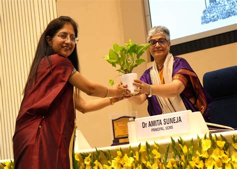 UCMS - View Gallery