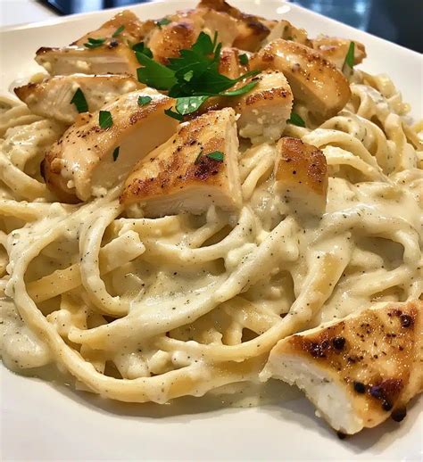 Healthy Chicken Alfredo (Cauliflower Sauce) You’ll Love
