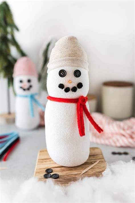 Easy Sock Snowman Craft - Play Party Plan